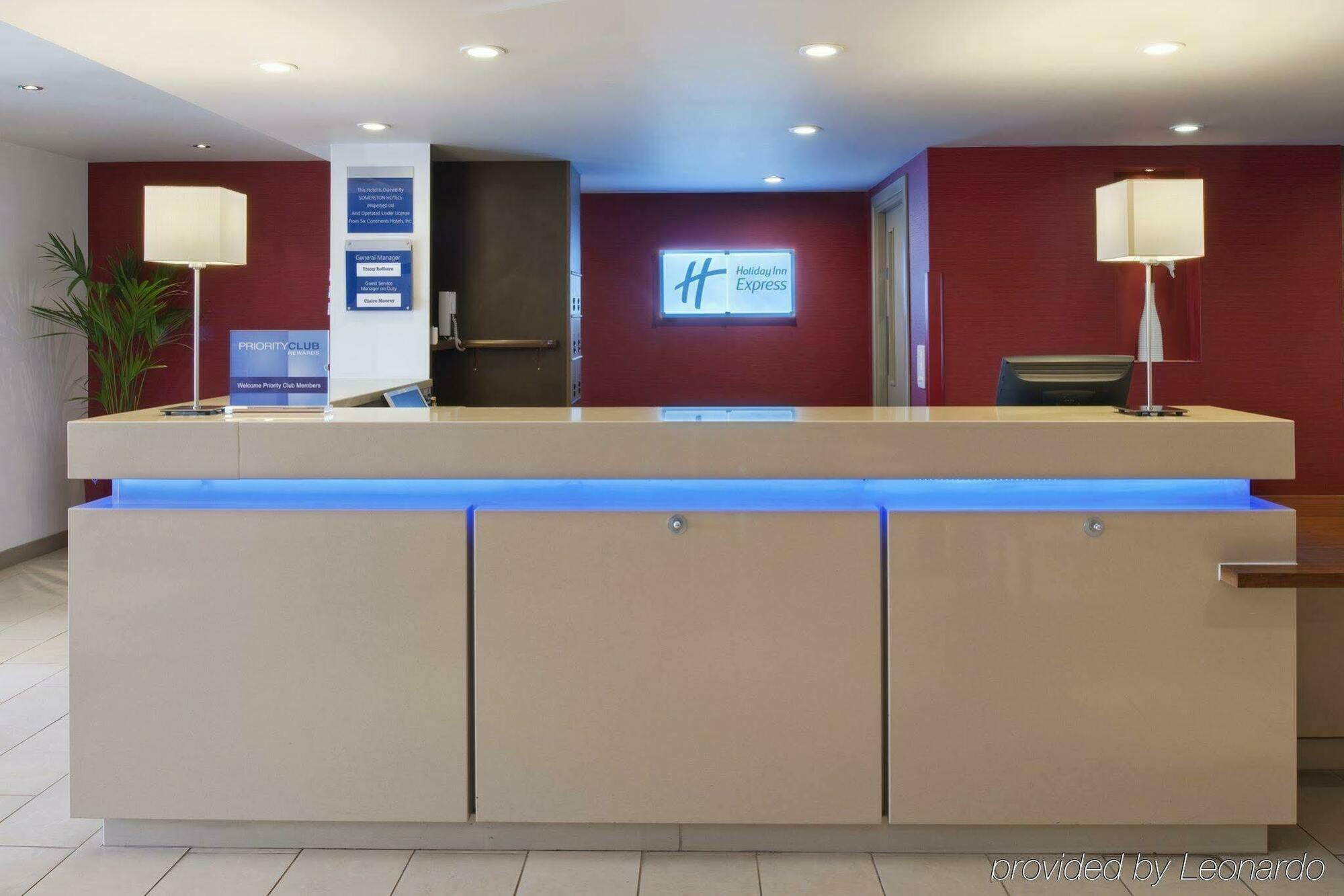 Holiday Inn Express East Midlands Airport By Ihg Castle Donington İç mekan fotoğraf